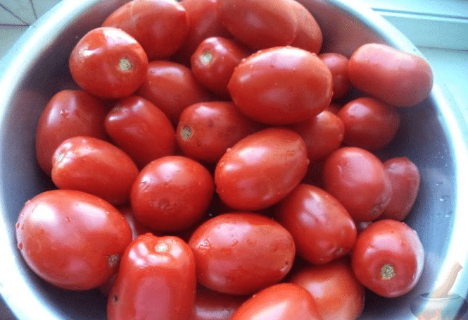 Мытые помидоры