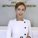 Голливудский «бьюти-сэндвич»: почему тренд от косметолога Джей Ло может навредить вашей коже Голливудский «бьюти-сэндвич»: почему тренд от косметолога Джей Ло может навредить вашей коже